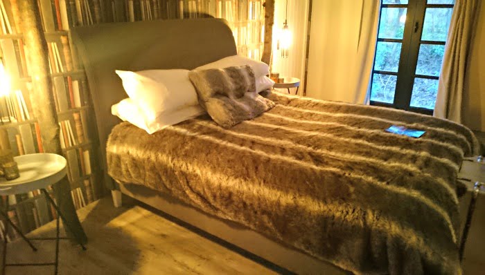 The bedroom in the Sitwell Suite
