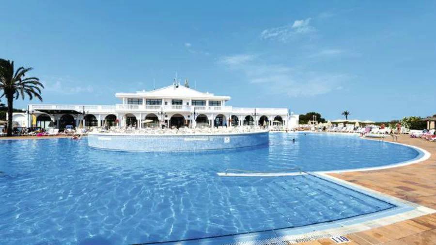 Family Life Mar De Menorca - toddler friendly hotel in Menorca