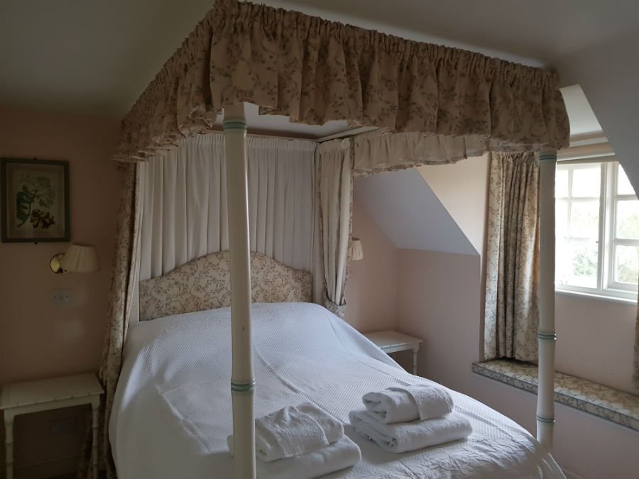 Bedroom in Cheltenham Cottage in Bruern Cottages