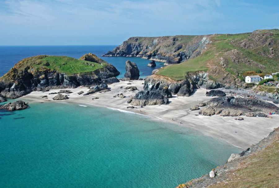 holidays for babies and toddler in cornwall