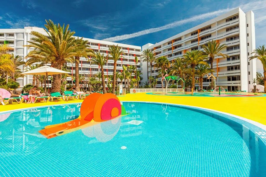 holidays for babies and toddlers in gran canaria