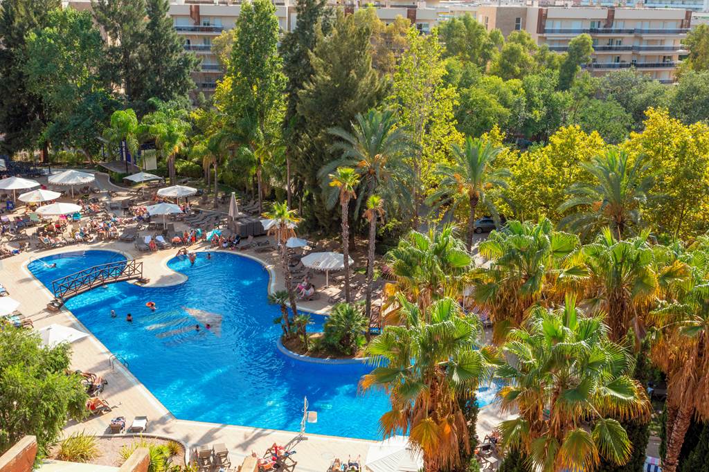 toddler friendly hotel in costa dorada