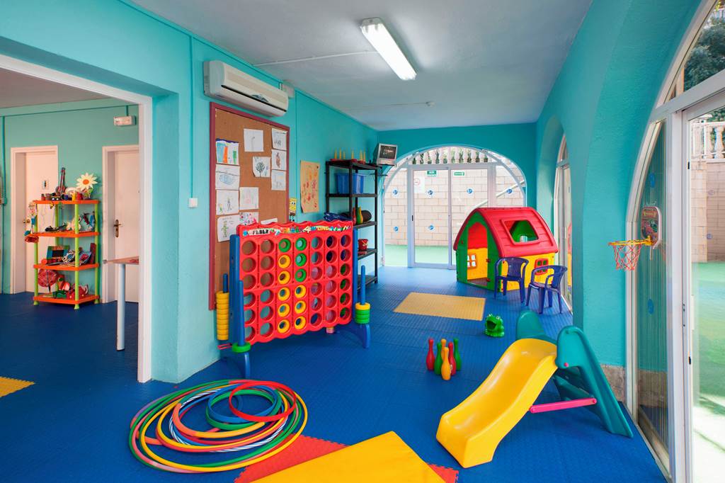 baby and toddler friendly hotel costa dorada