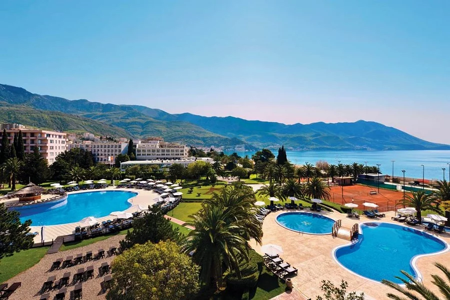 baby and toddler friendly hotel in montenegro