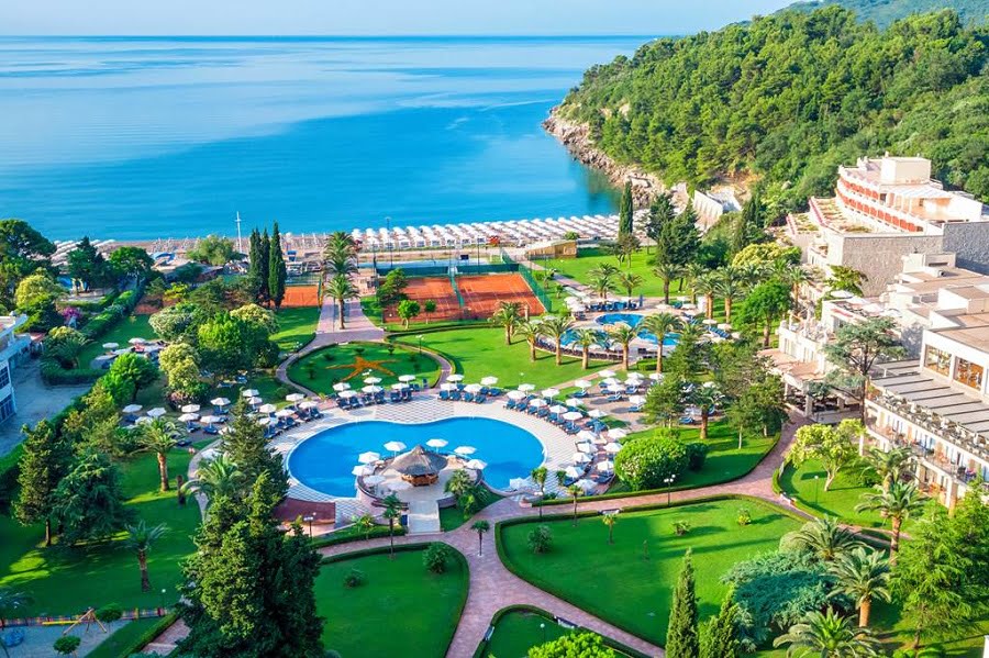 baby and toddler friendly hotel in montenegro