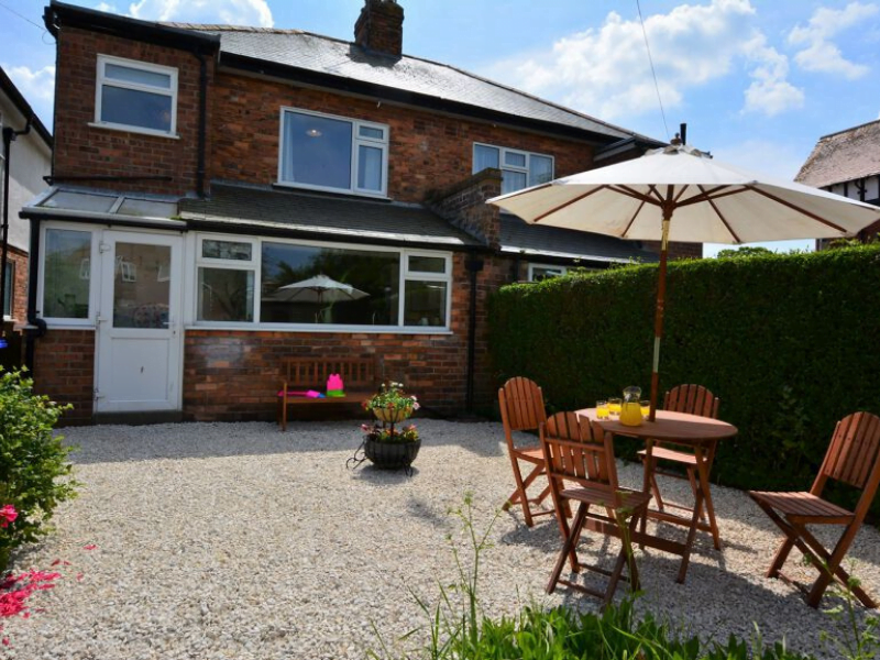 baby and toddler friendly cottage in yorkshire