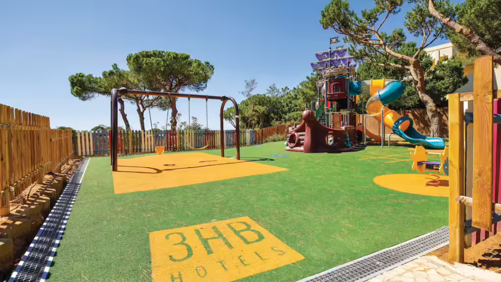 baby and toddler friendly hotel portugal