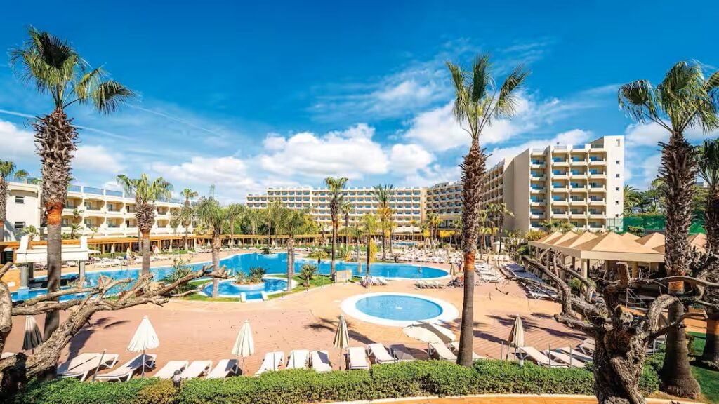 Baby and toddler friendly hotel in Portugal