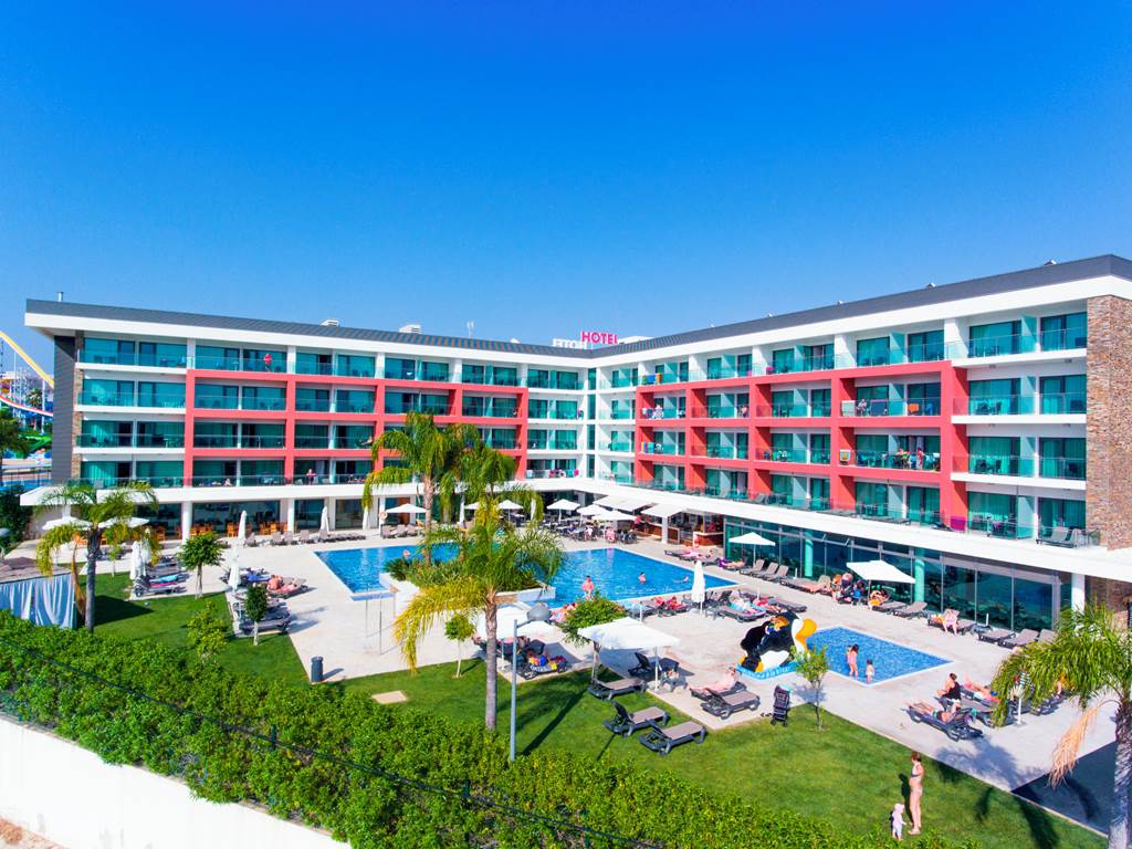 toddler friendly hotel portugal