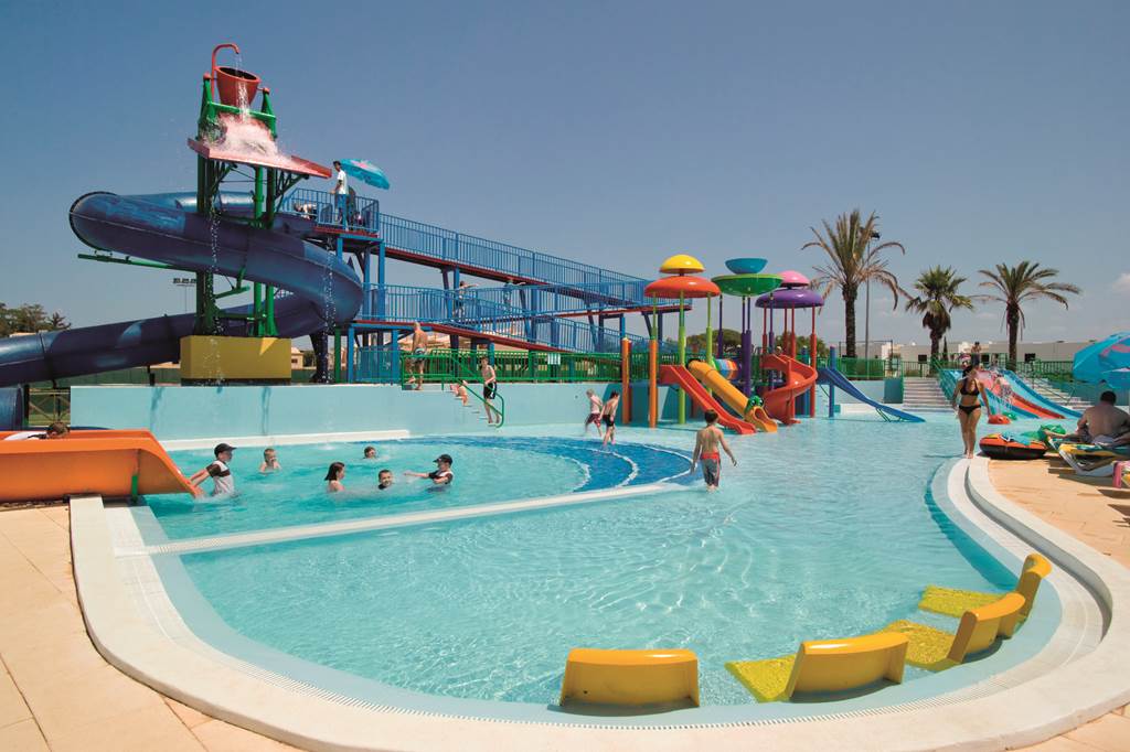 baby and toddler friendly hotel with a splash park