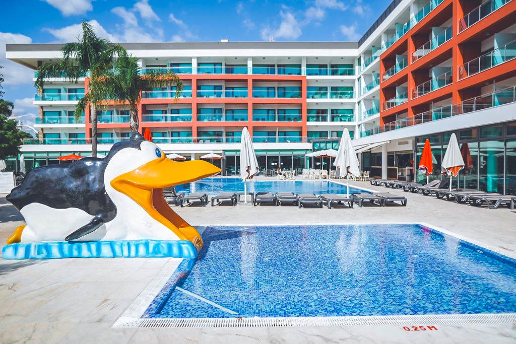 baby and toddler friendly hotel portugal