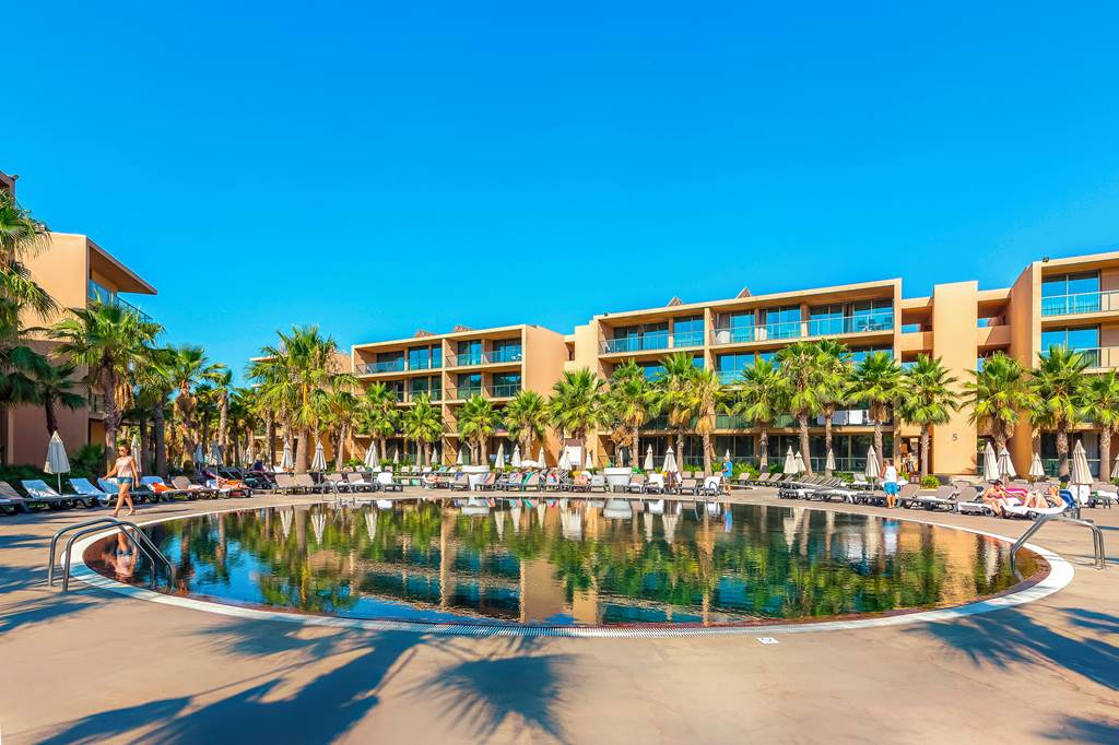 baby and toddler friendly hotel portugal