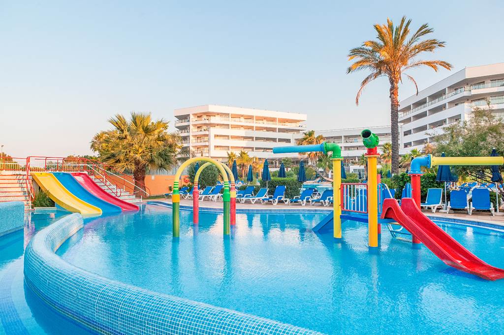 baby and toddler friendly hotel portugal