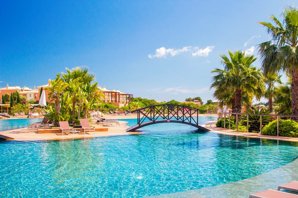 baby and toddler friendly hotel portugal