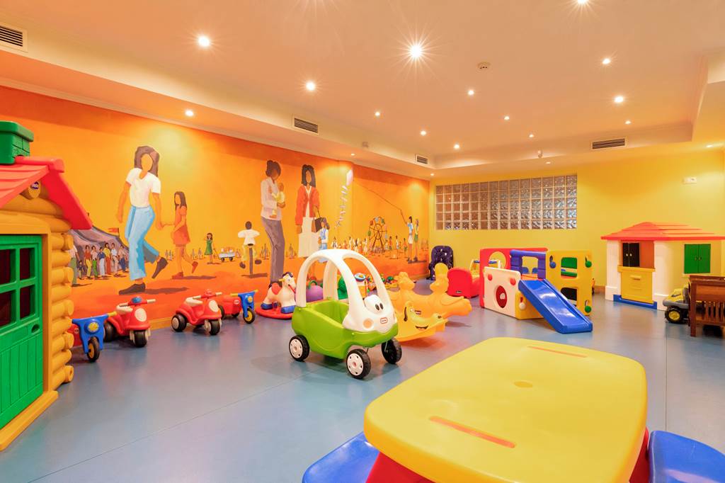 baby and toddler friendly hotel portugal