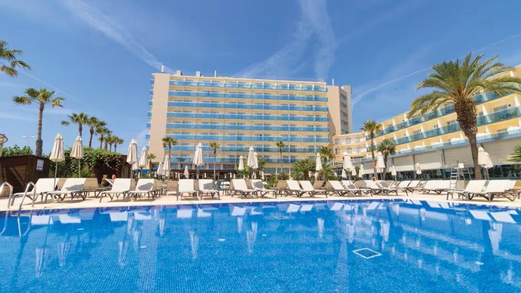 hotel with a waterpark