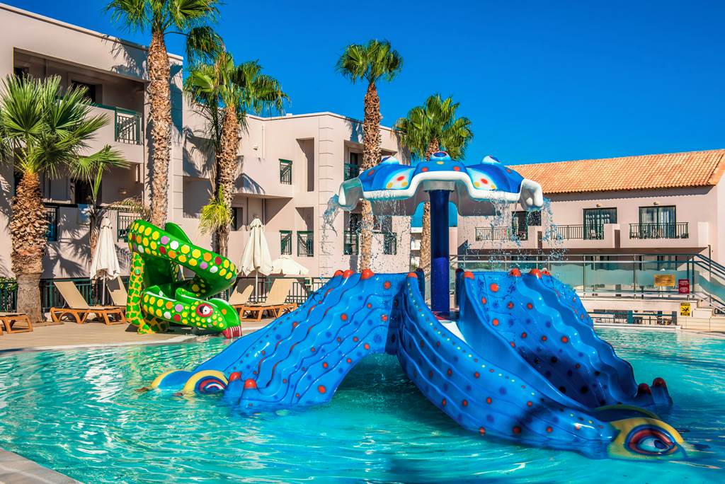 baby and toddler friendly hotel with a splash park