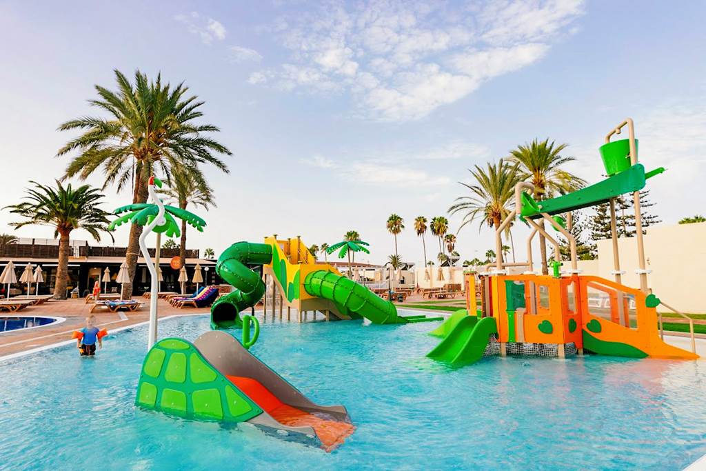 baby and toddler friendly hotel with a splash park