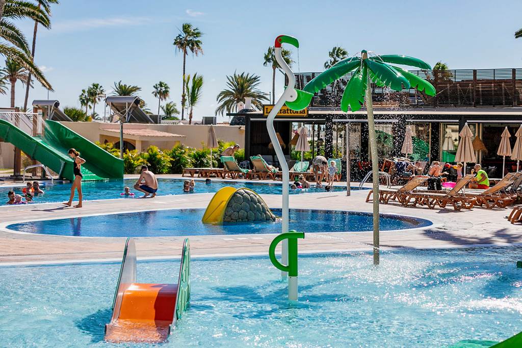 baby and toddler friendly hotel with a splash park