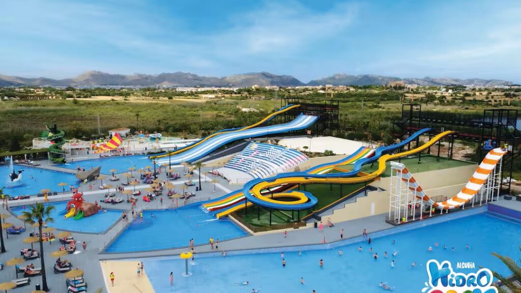 hotel with waterpark