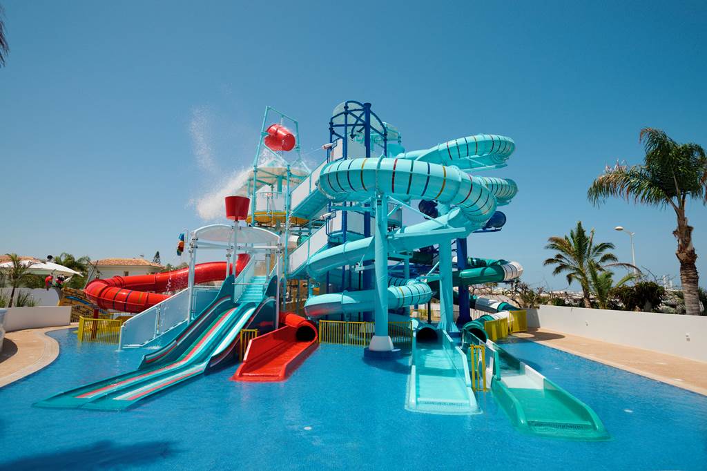 baby and toddler friendly hotel in cyprus with a splash park