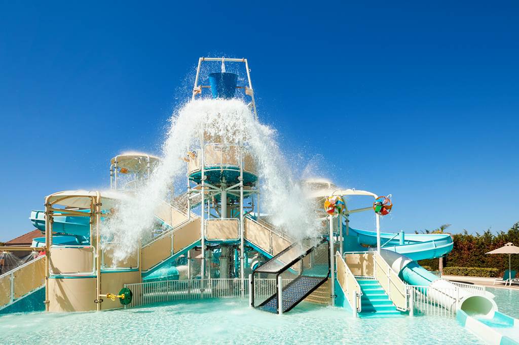 beachfront hotel in cyprus
