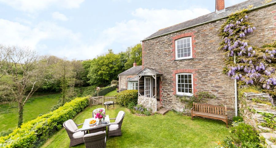 luxury holiday cottages for babies and toddlers in cornwall