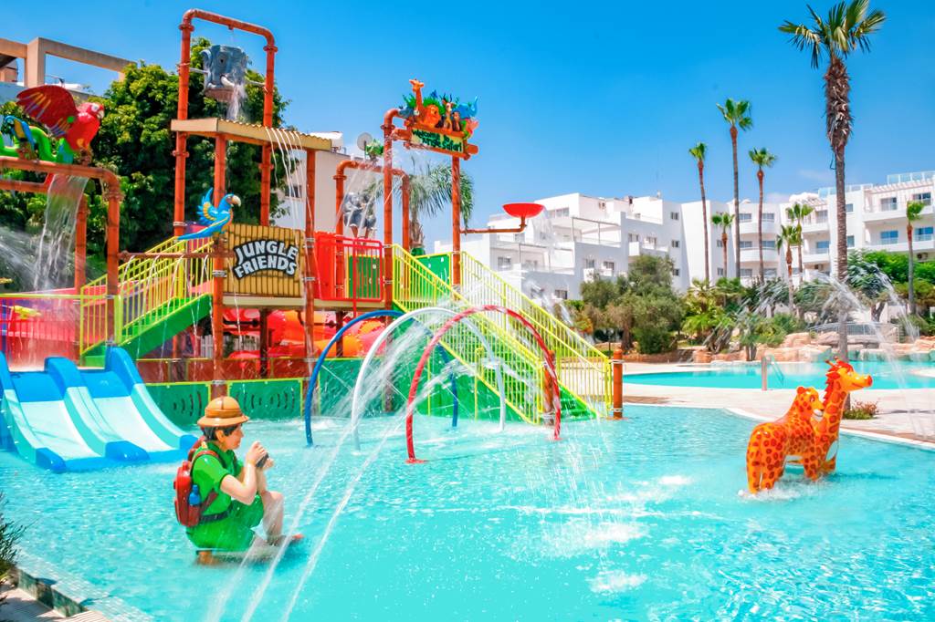 hotel for toddlers in cyprus