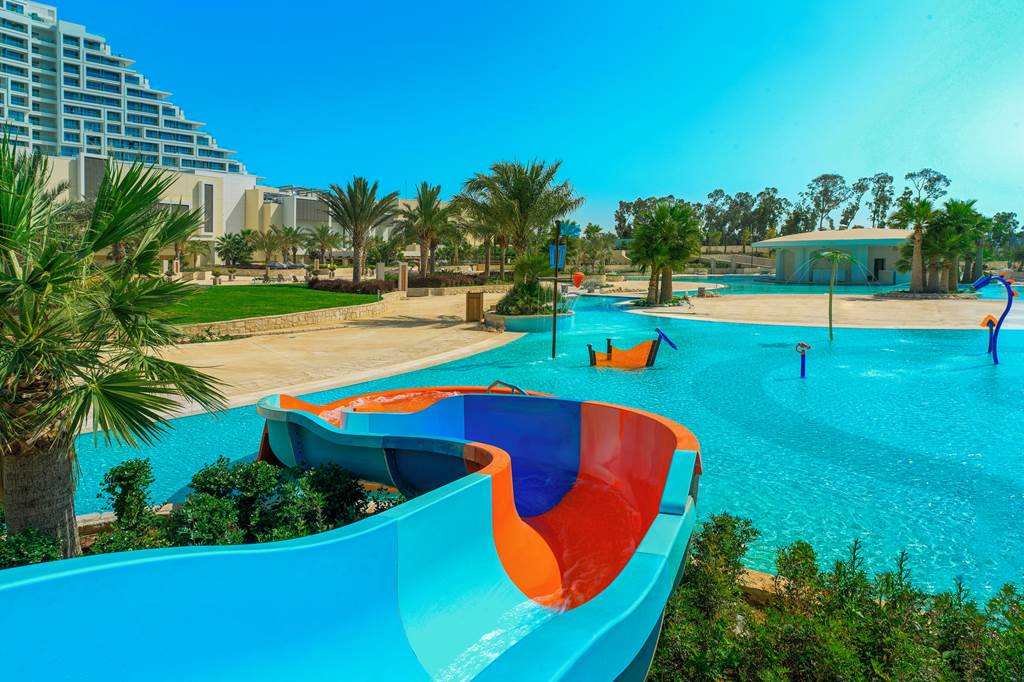 baby and toddlre friendy hotel in cyprus with a splash park