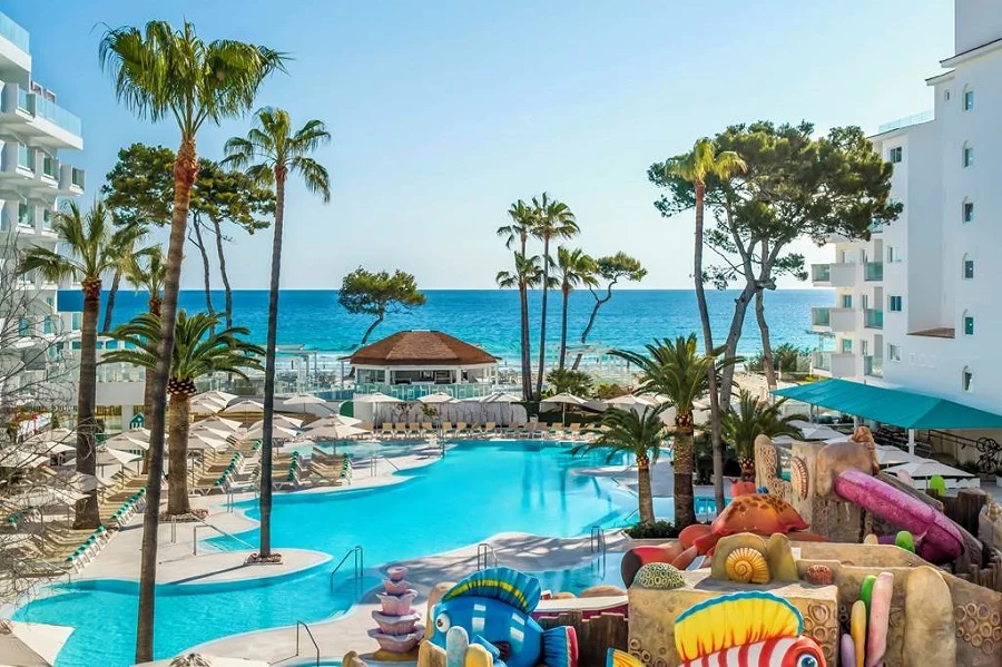 toddler friendly hotel in playa de muro, majorca