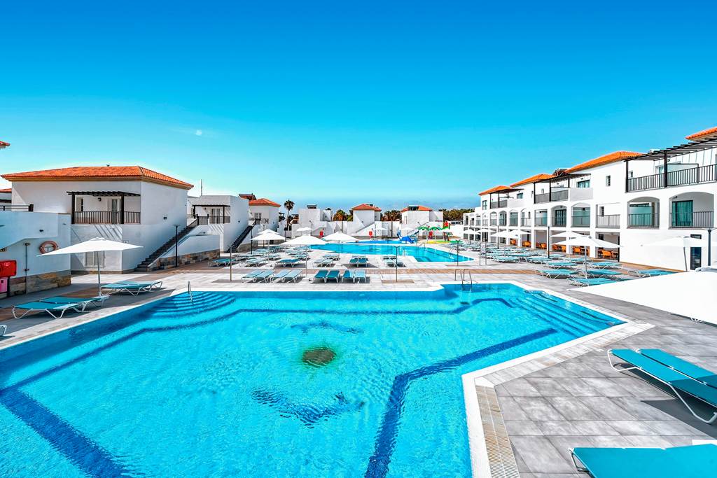 baby and toddler friendly hotel in the canary islands