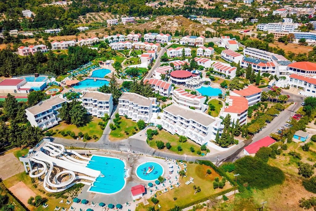 toddler friendly hotel in rhodes with a waterpark