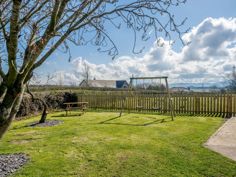 toddler friendly cottage near the lake distict