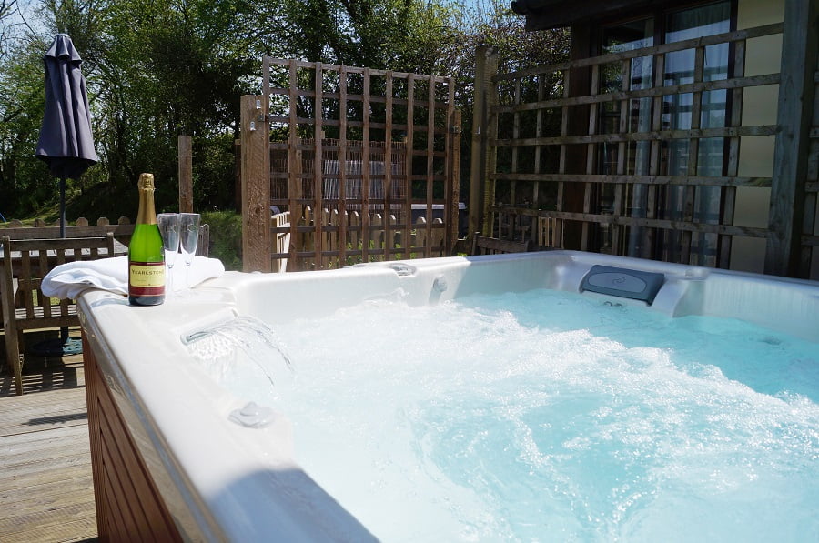 baby and toddler friendly cottage with a hot tub 