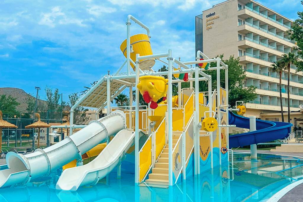 baby and toddler friendly hotel with family rooms