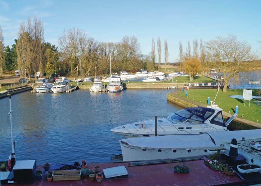 holiday park for babies and toddlers on the norfolk broads