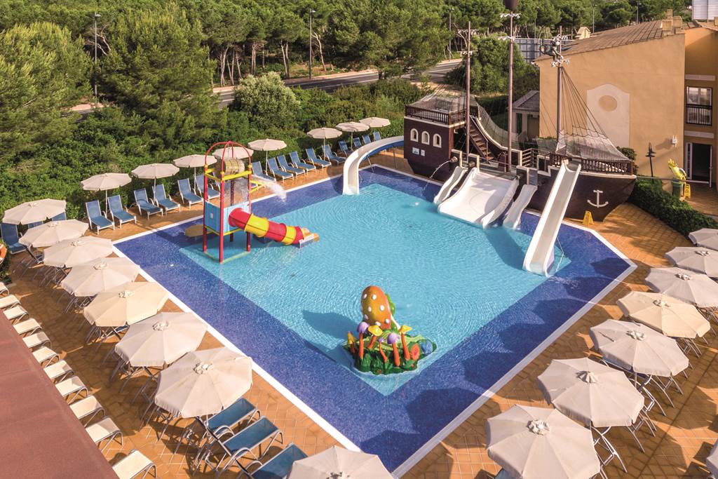 baby and toddler friendly hotel menorca