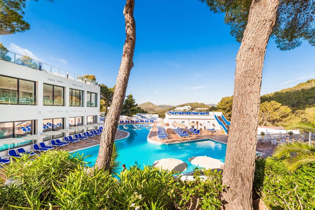 baby and toddler friendly hotel in ibiza