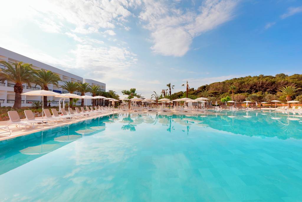 baby and toddler friendly hotel ibiza