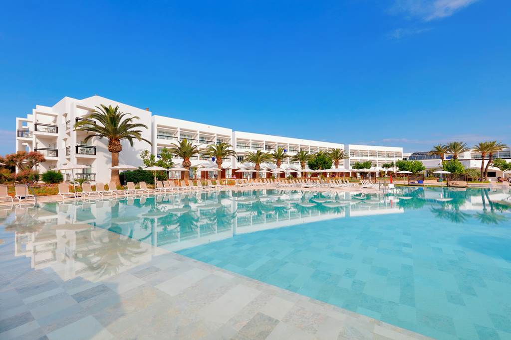 baby and toddler friendly hotel ibiza