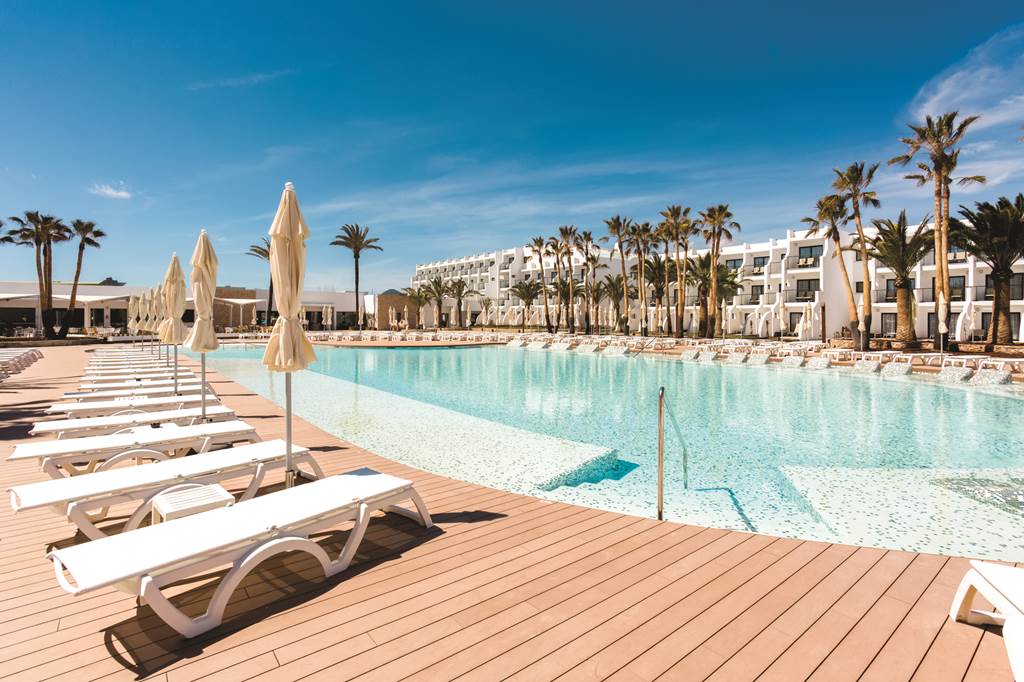 baby and toddler friendly hotel ibiza