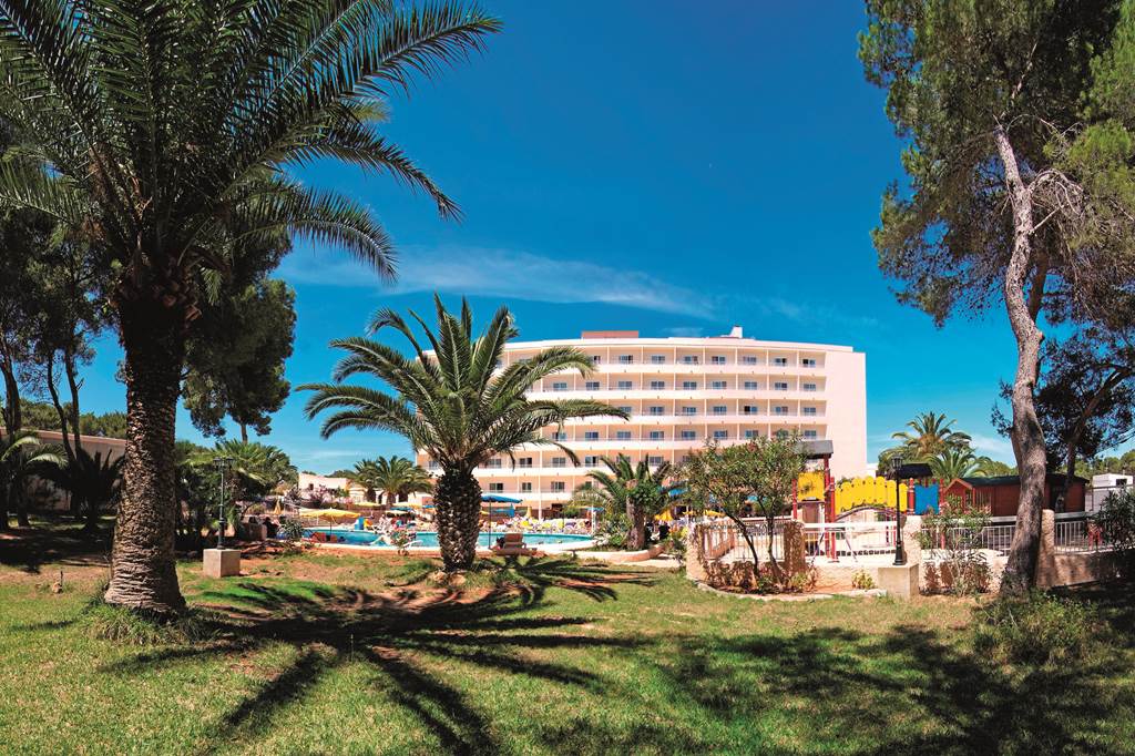 toddler friendly hotel in ibiza