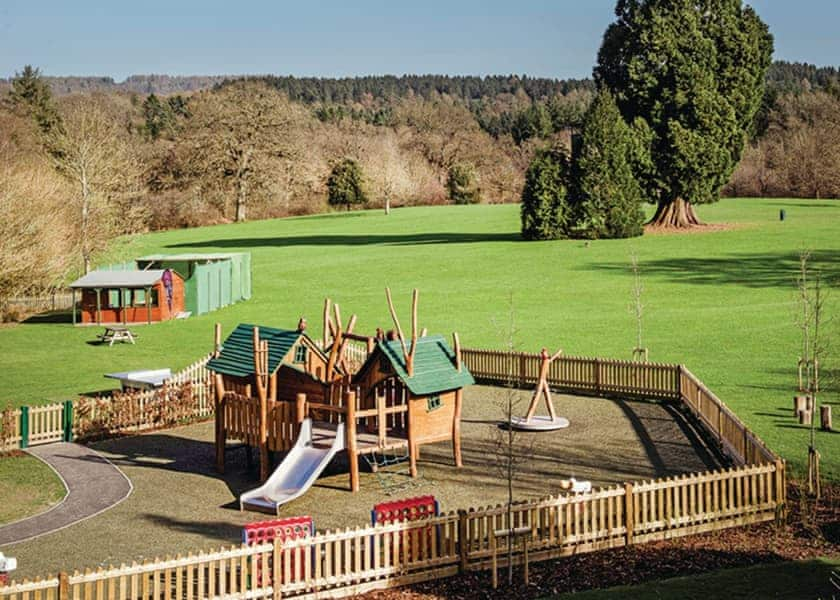 toddler friendly log cabin forest of dean