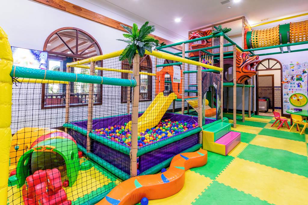 baby and toddler friendly hotel with family room