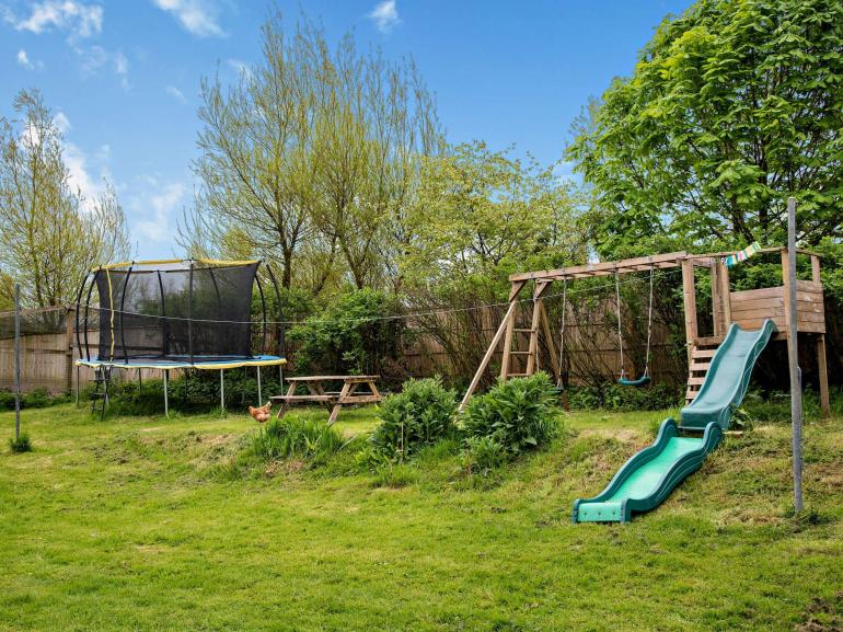 baby and toddler friendly cottage devon