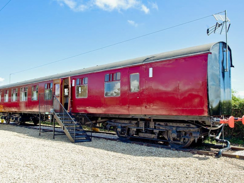 toddler friendly train carriages