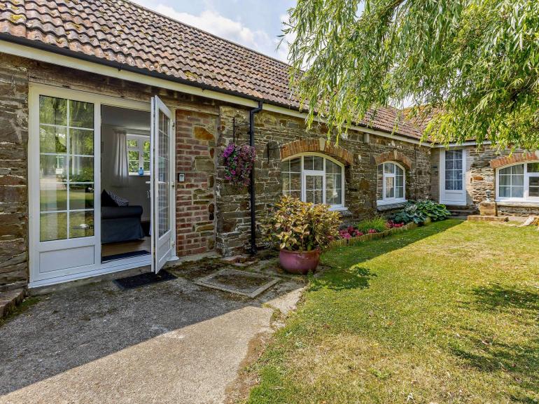 baby and toddler friendly cottage devon