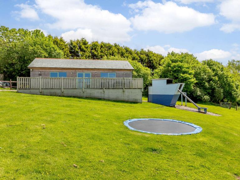 baby and toddler friendly cottage devon