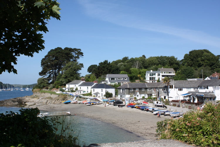 baby and toddler friendly cottage near the helford passage in cornwall