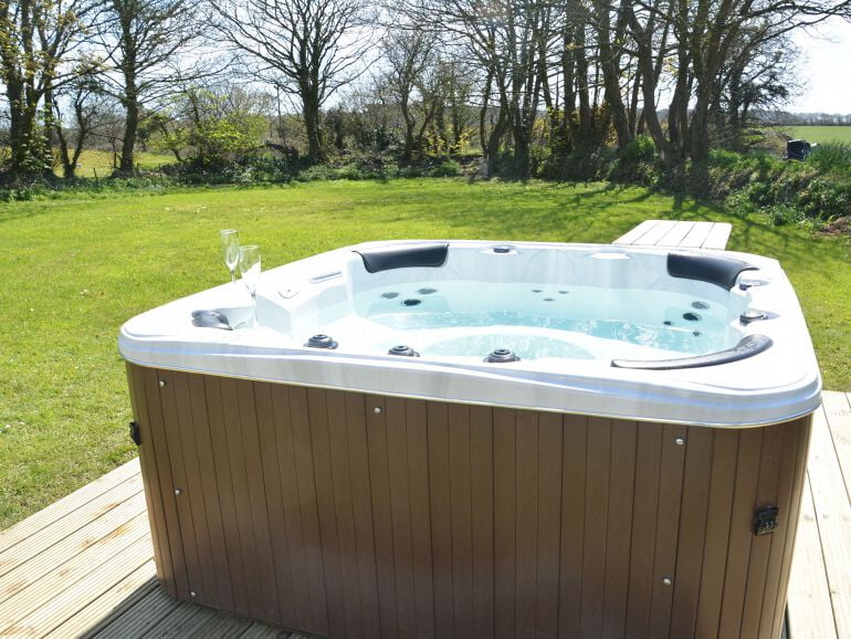 baby and toddler friendly cottage on a farm in cornwall